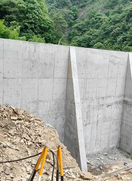 晋城高平重力式挡土墙